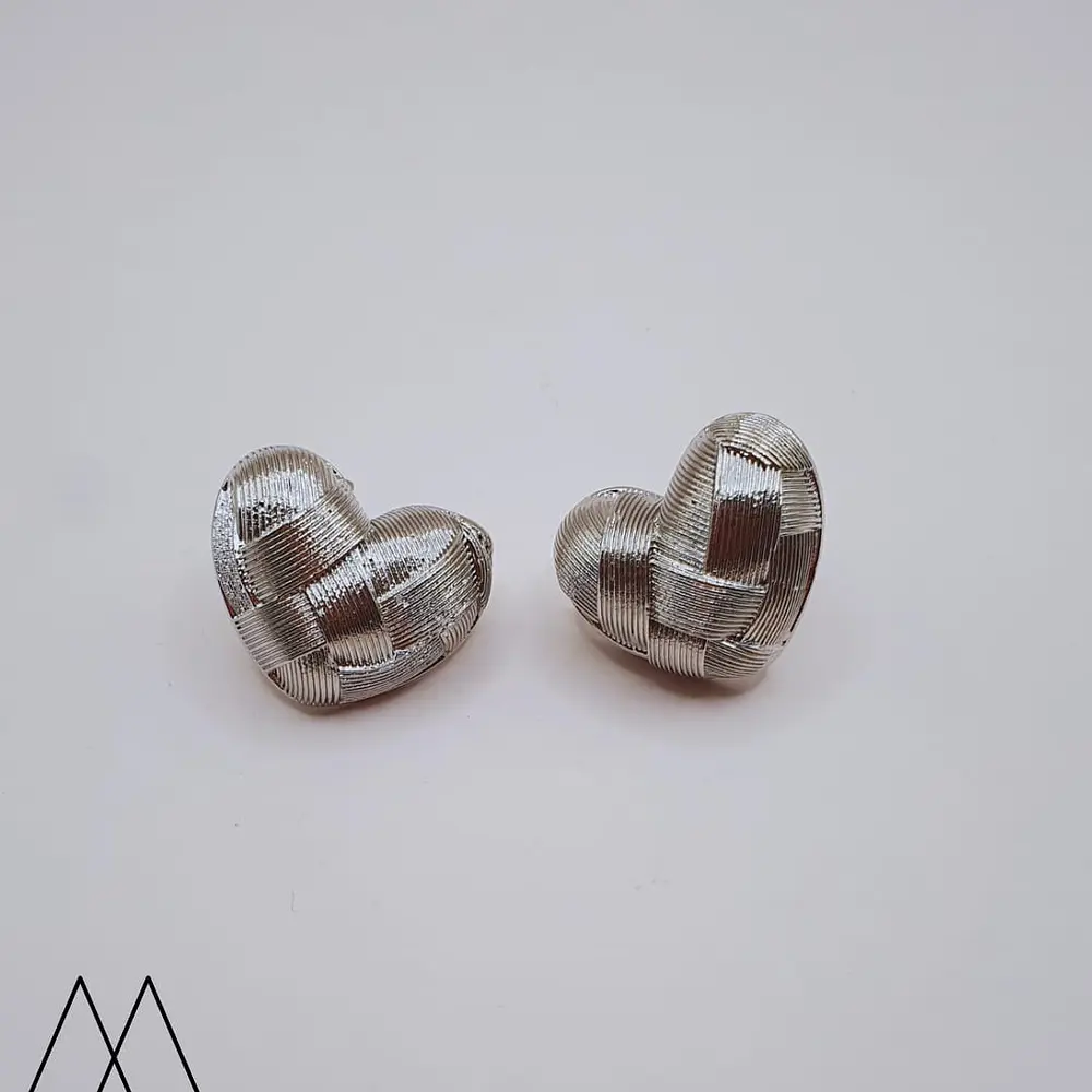 Aro corazón plateado tejido cruzado, 15mm