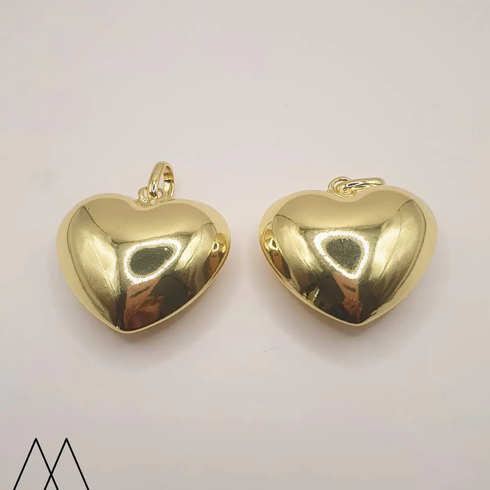 Corazón dorado, con argolla 20mm