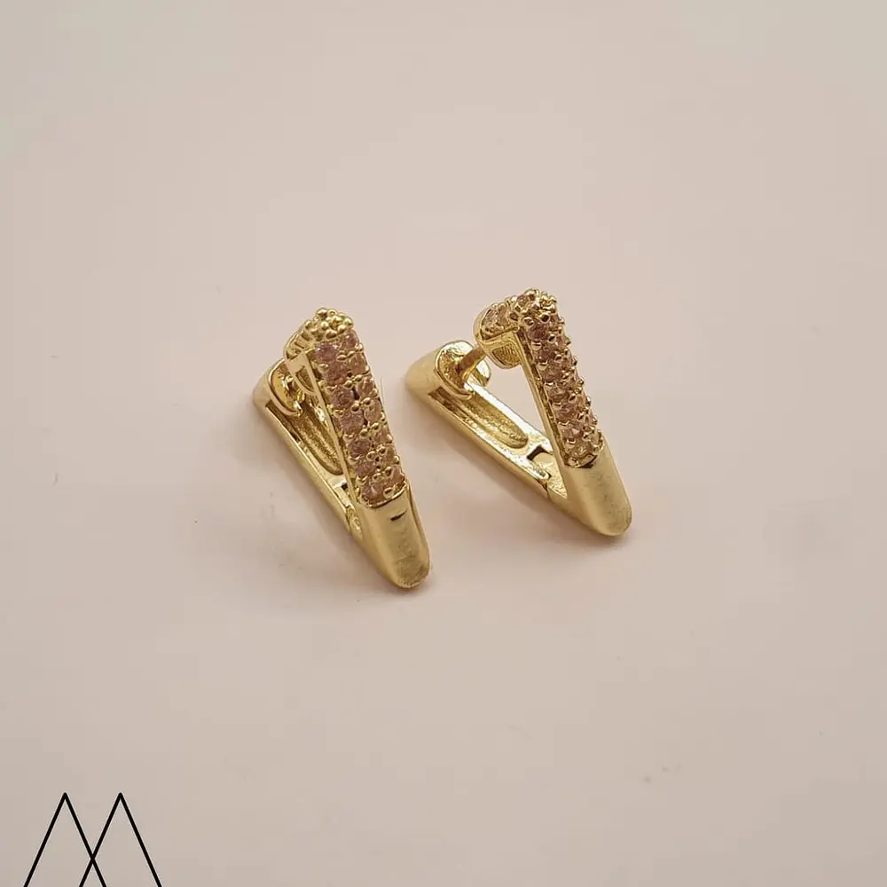 Aros Triangulares zircón