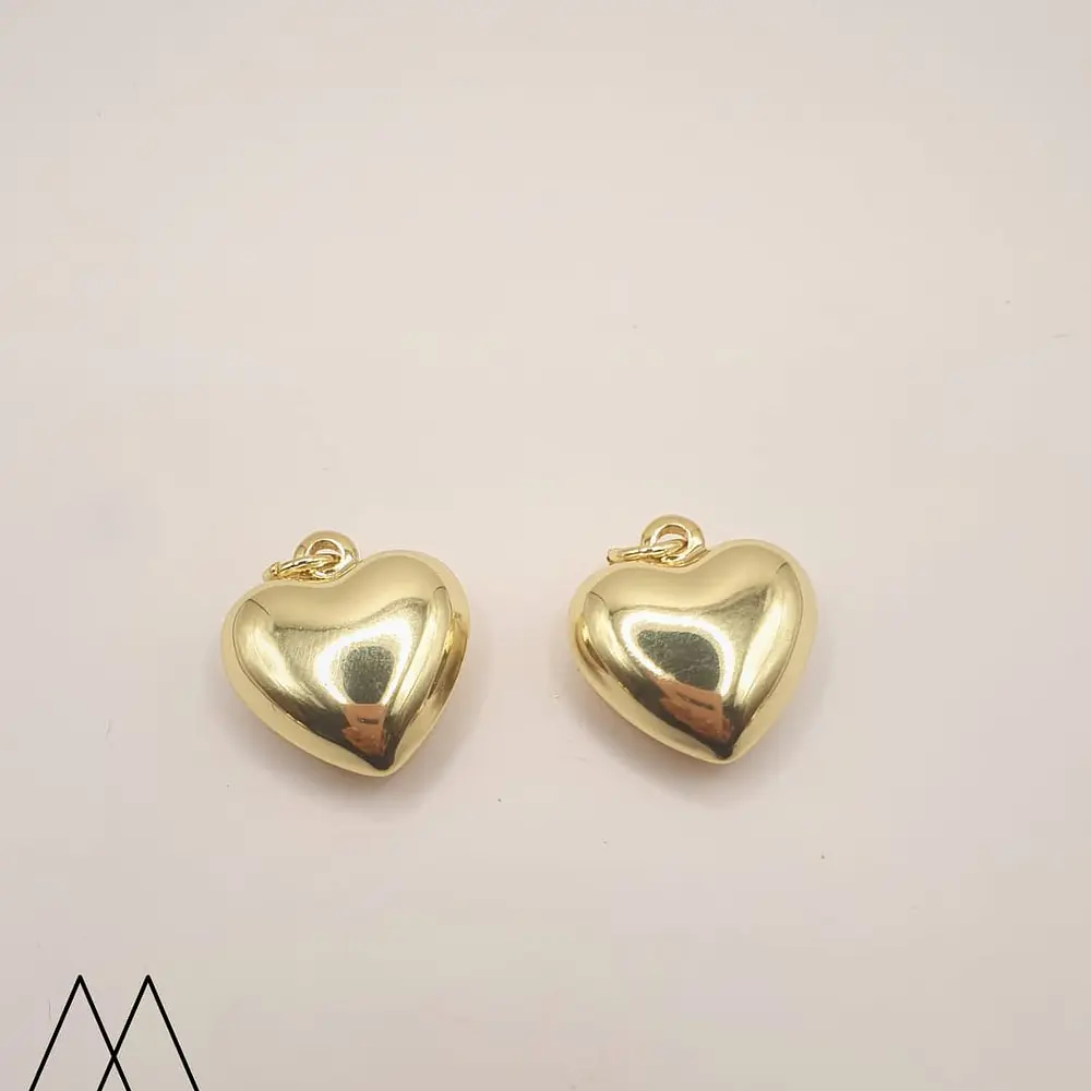 Corazón dorado, con argolla 20mm