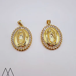 Colgante Virgen dorado, con portacolgante 30mm