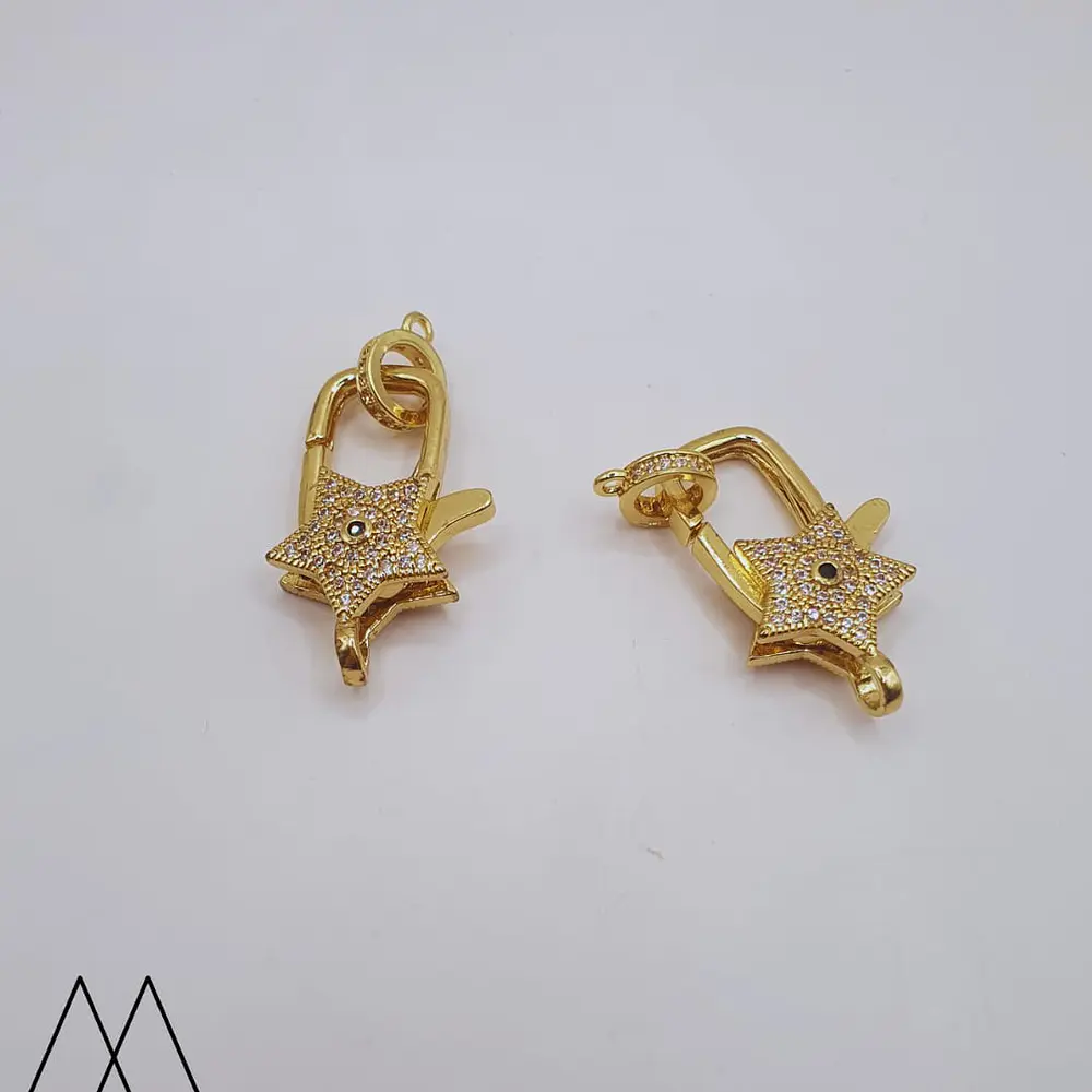 Broche estrella zircón, 30mm