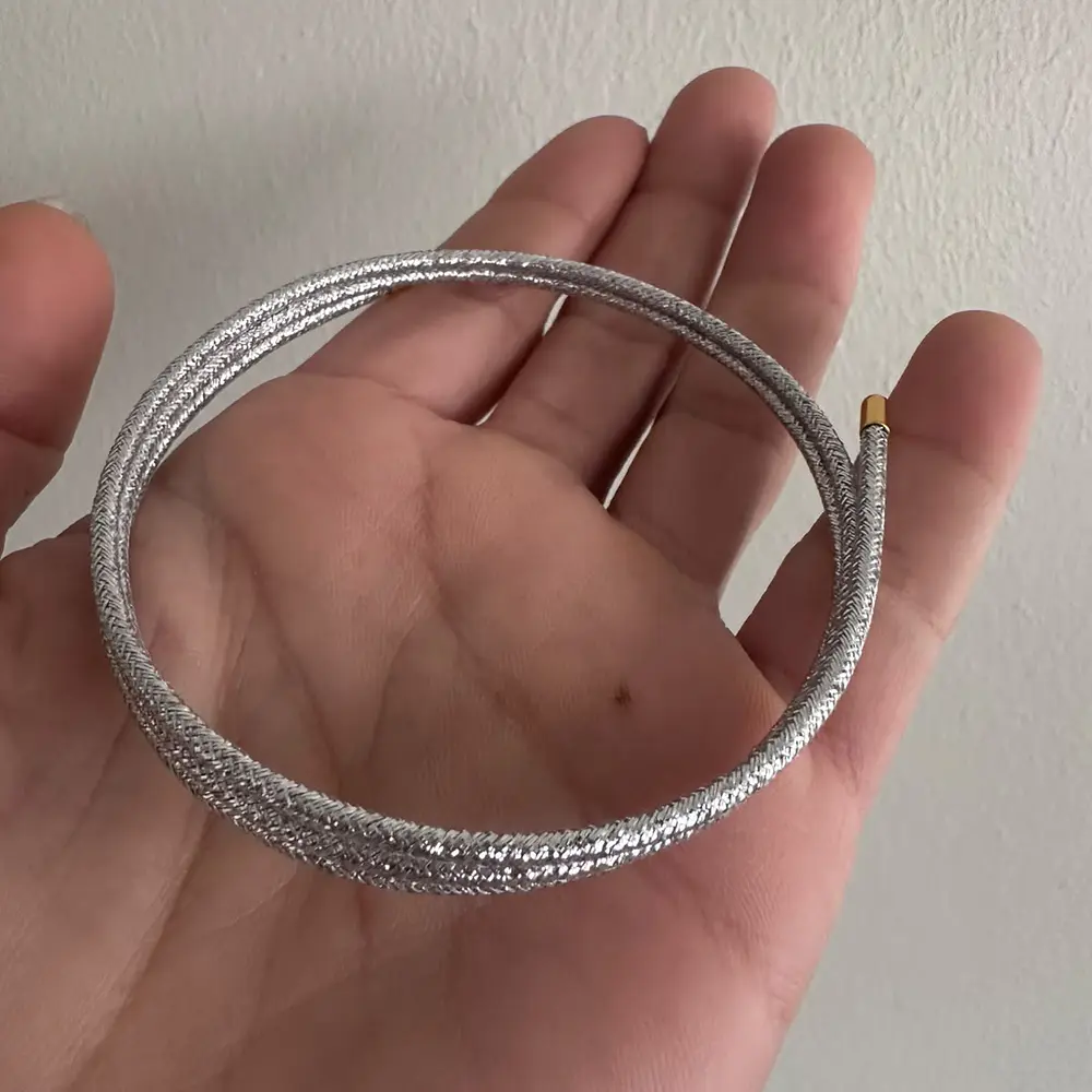 Cordón Imantada plateada 58cm.