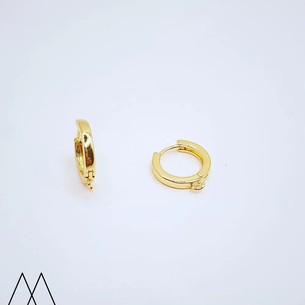 Argollas doradas 14mm, Modelo