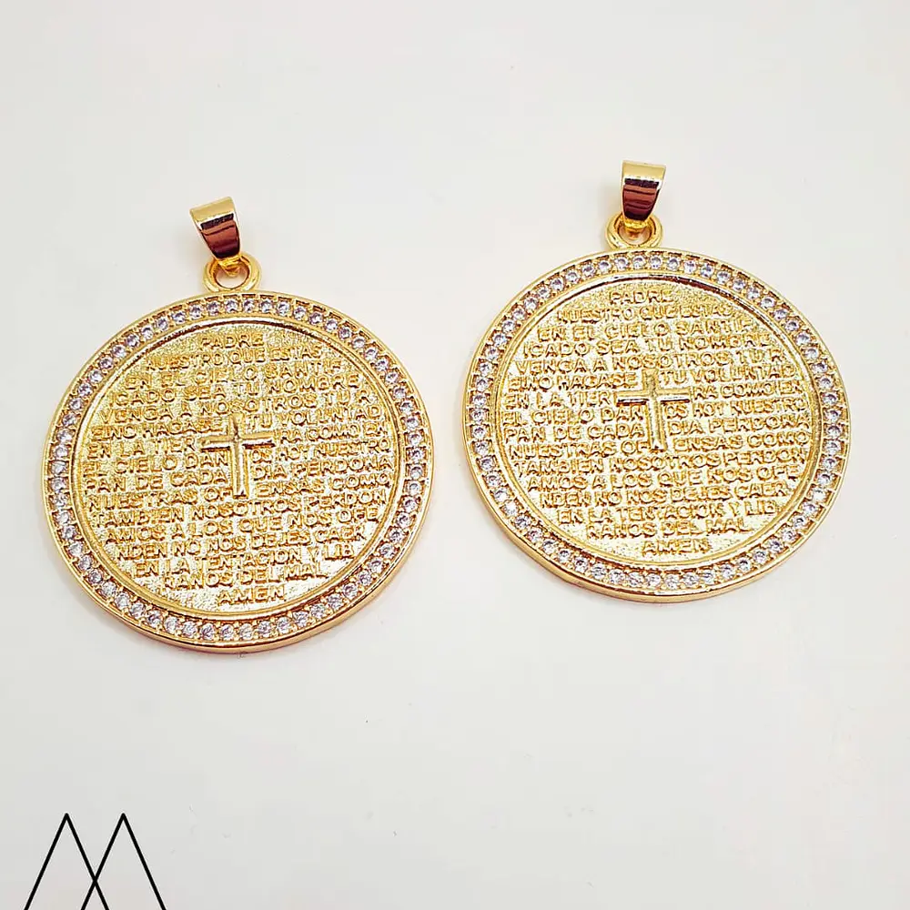 Colgante Circular padre nuestro zircón, con portadije 40mm