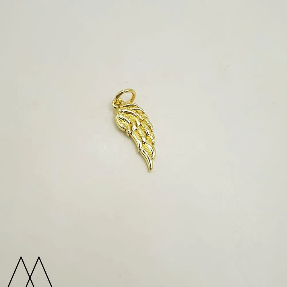 Colgante Ala Dorado, con argolla