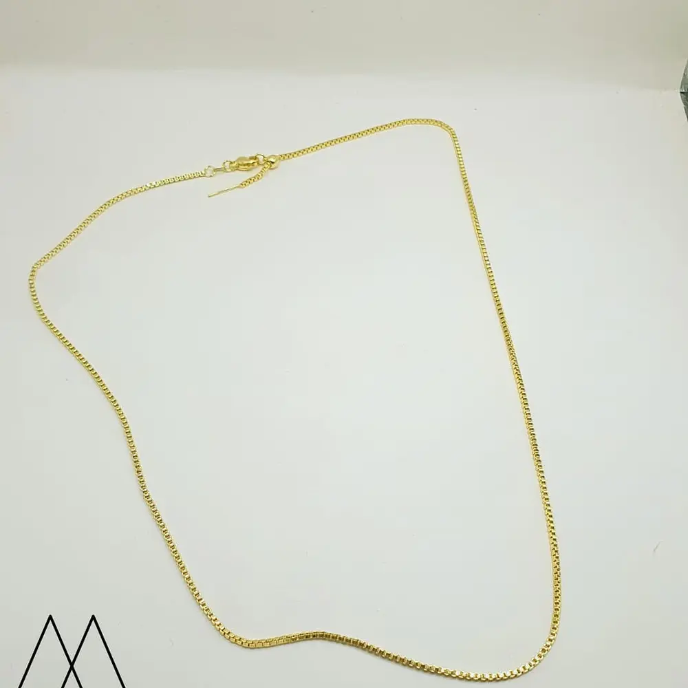 Cadena Veneciana gruesa tipo aguja, mide 58cm lineales