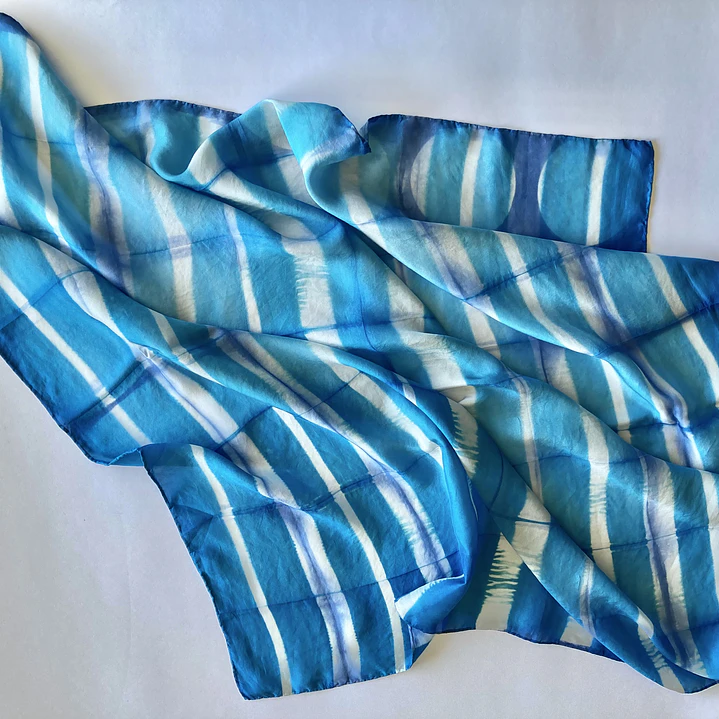 Pañuelo seda líneas petróleo 1