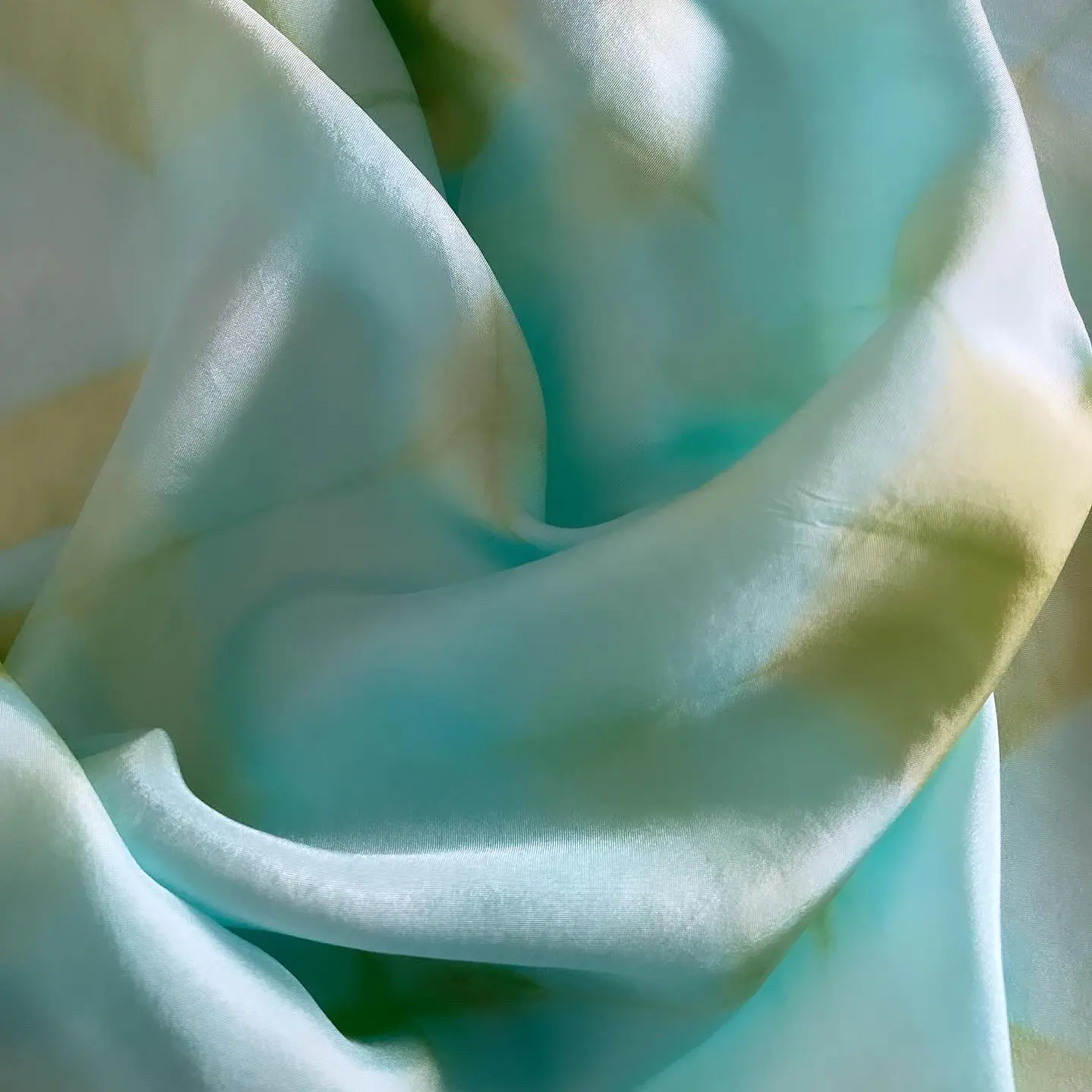 Pañuelo seda agua turquesa 1