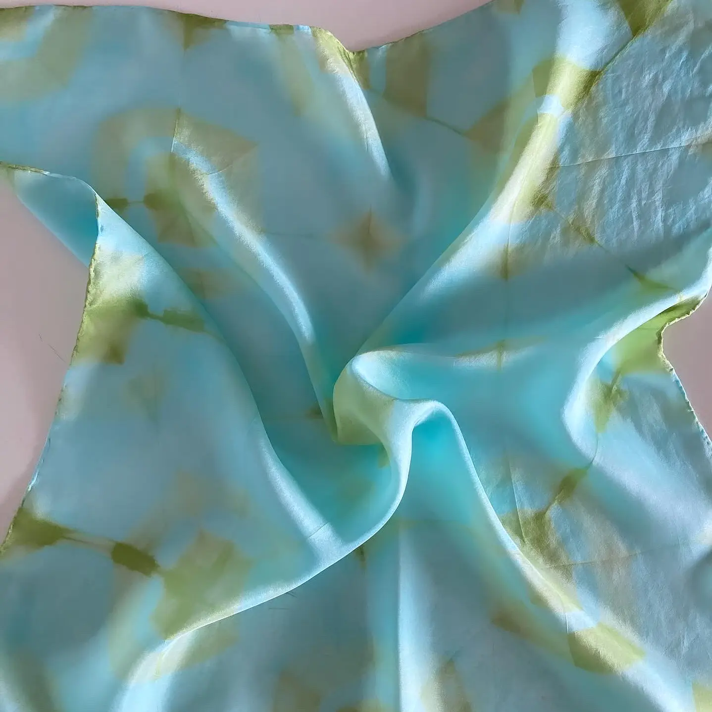 Pañuelo seda agua turquesa 3