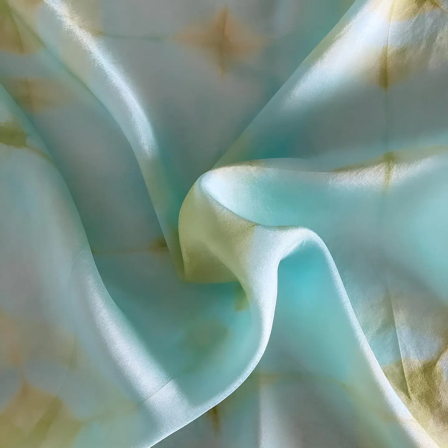 Pañuelo seda agua turquesa 4