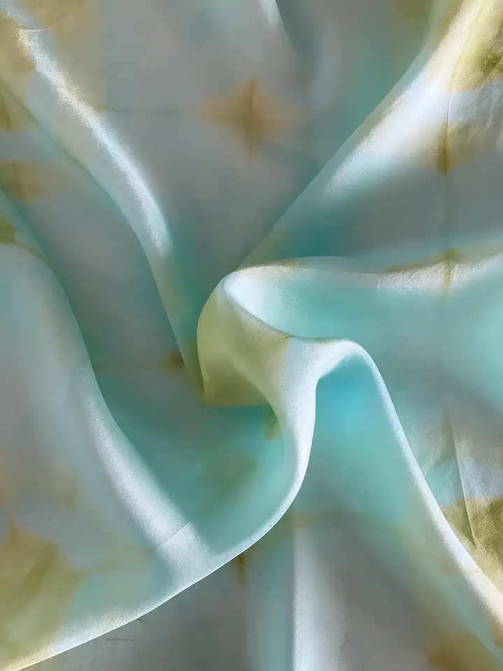 Pañuelo seda agua turquesa 4