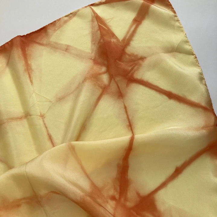 Pañuelo seda oro naranja  2