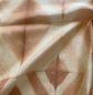 Pañuelo seda rombo tierra  - Miniatura 3