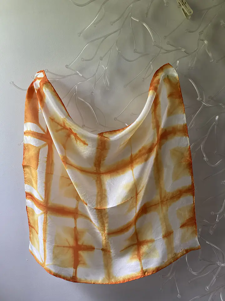 Pañuelo seda cuadro naranja 4