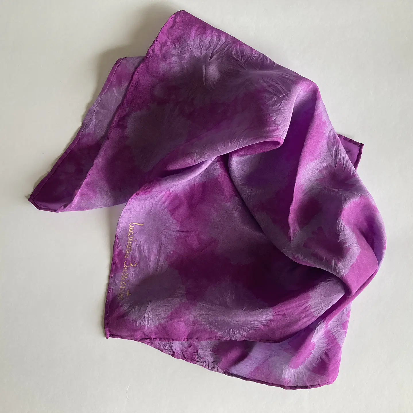 Pañuelo seda flores púrpura 2