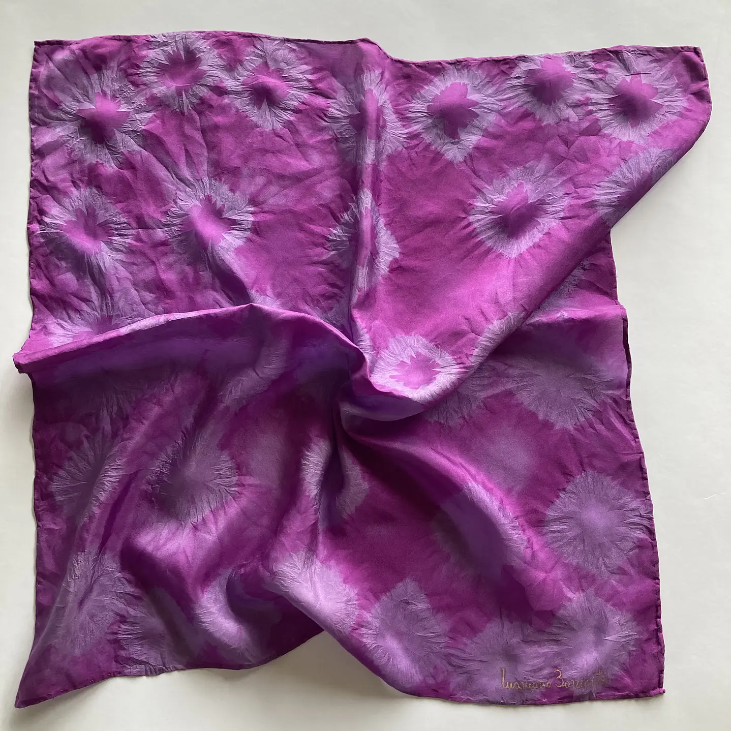 Pañuelo seda flores púrpura 1