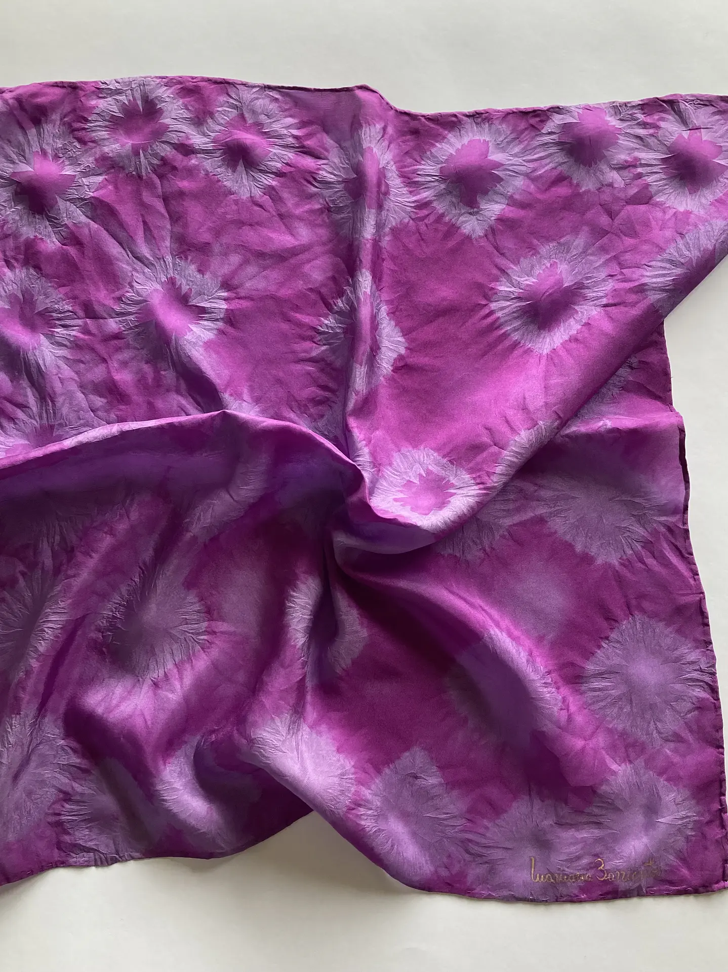 Pañuelo seda flores púrpura 1
