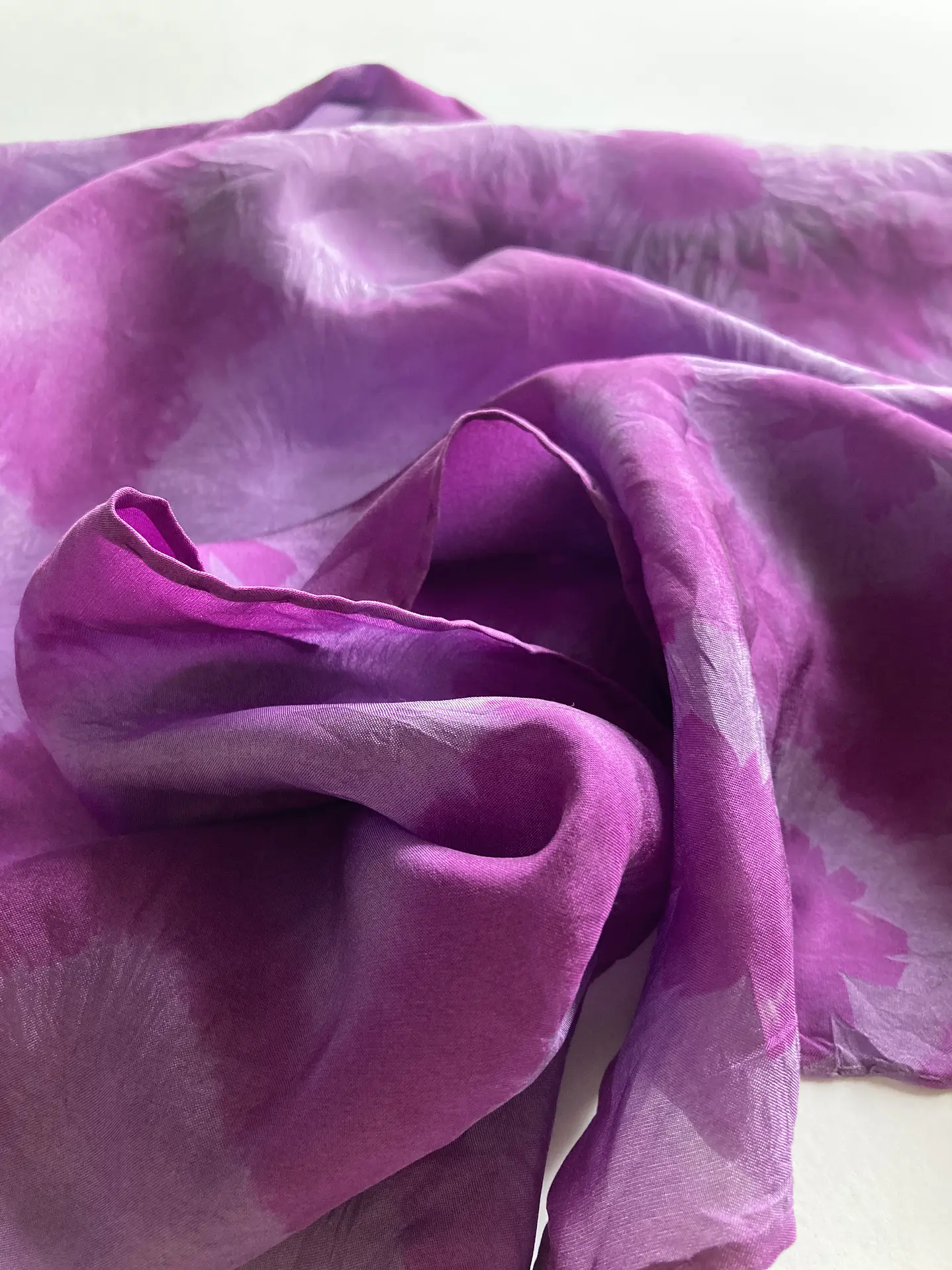 Pañuelo seda flores púrpura 3