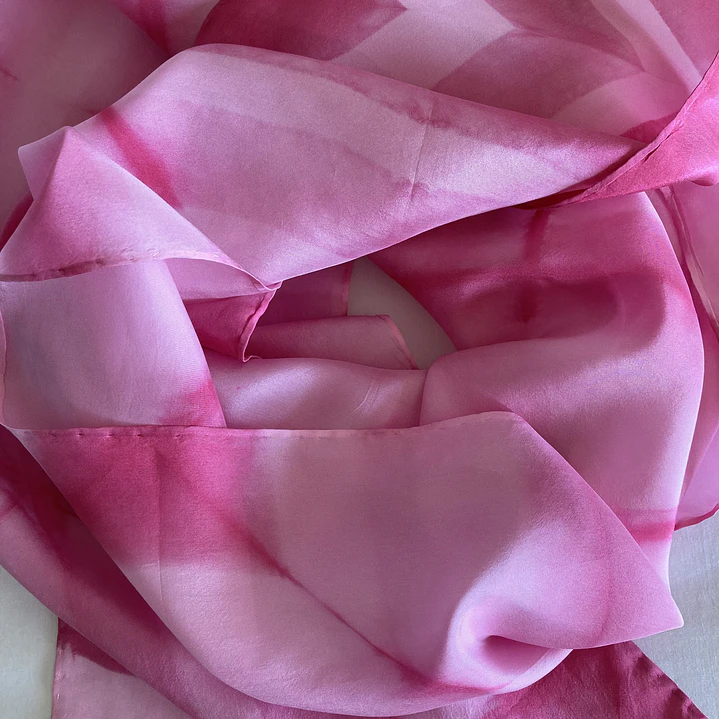 Pañuelo cuadrado rosa suave 3