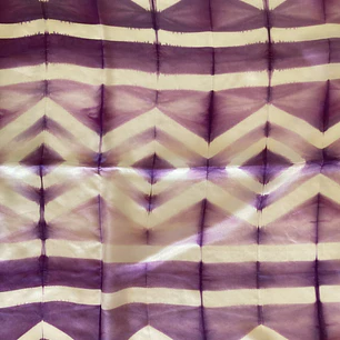 Pañuelo seda geometría violeta