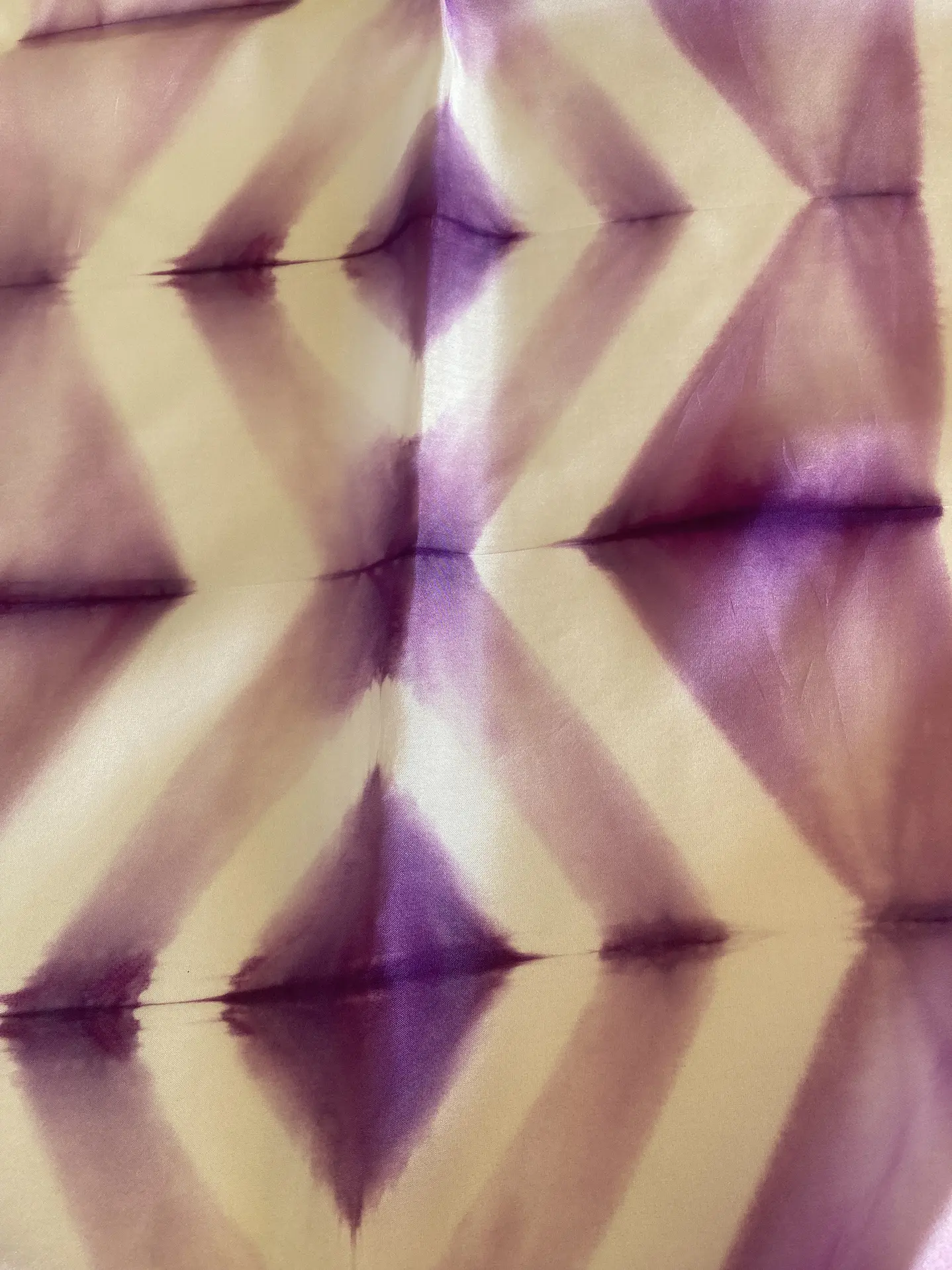 Pañuelo seda geometría violeta 4