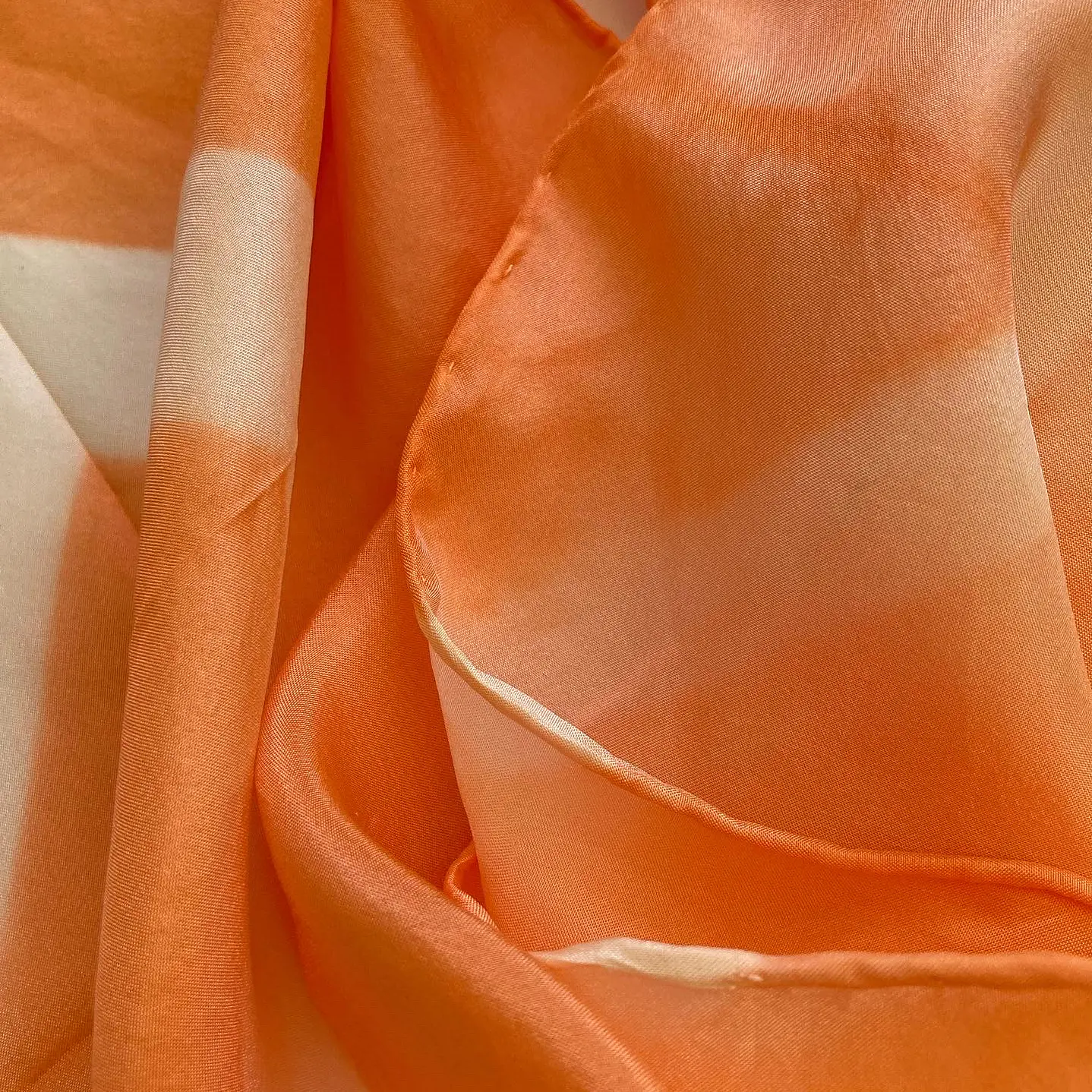 Pañuelo seda rombo damasco 3