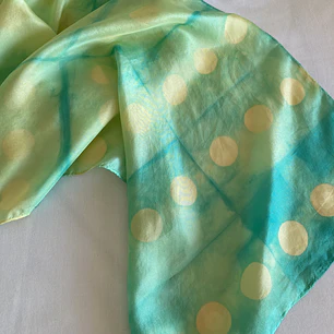 Pañuelo seda esferas oro