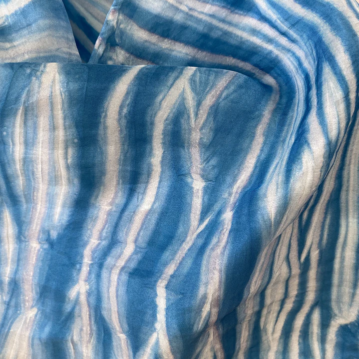 Pañuelo seda arashi petróleo  3