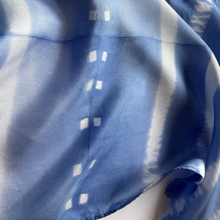 Pañuelo seda rayas azul 3