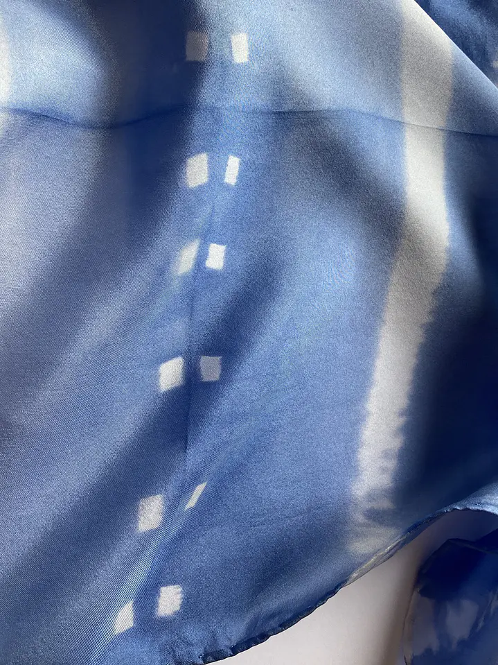 Pañuelo seda rayas azul 3