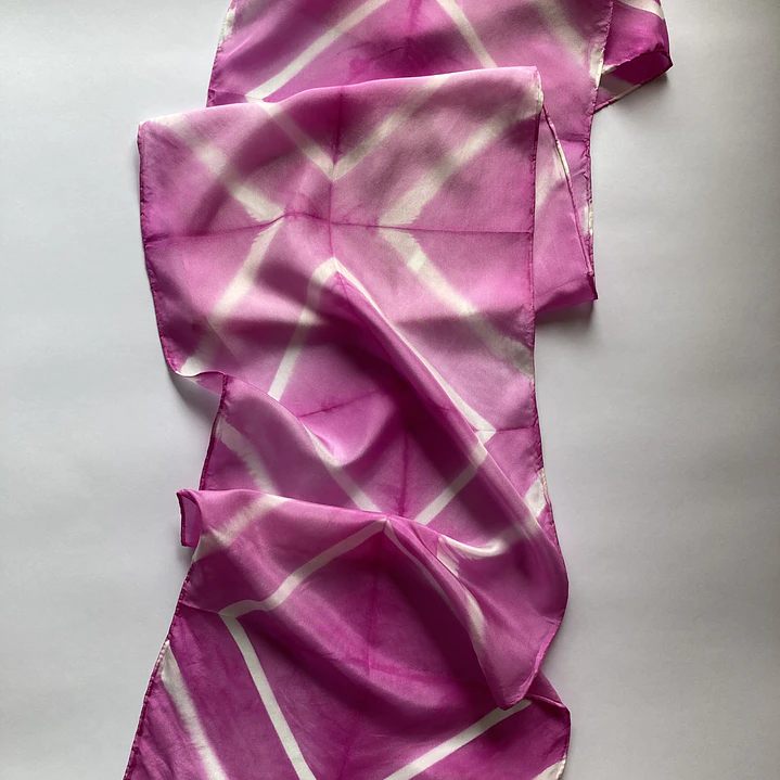 Pañuelo seda rombos rosa 2