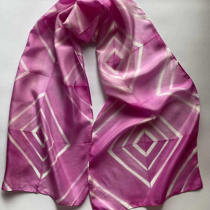Pañuelo seda geometría rosa  1