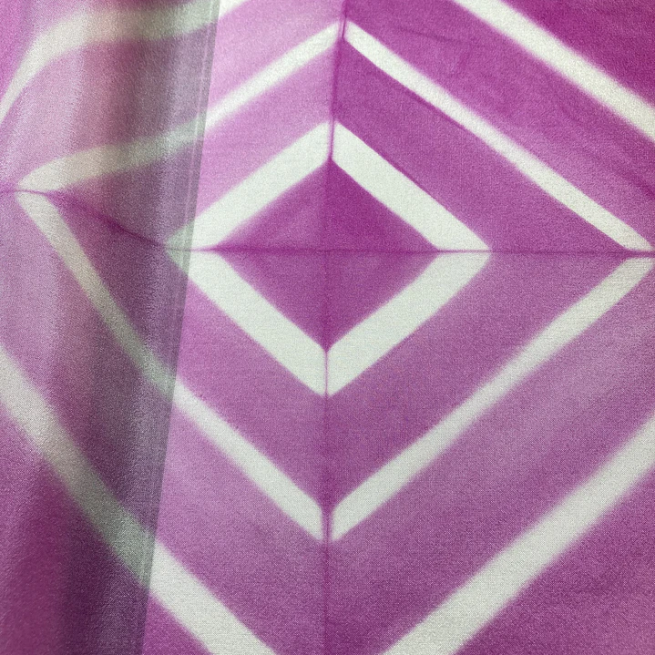 Pañuelo seda geometría rosa  2