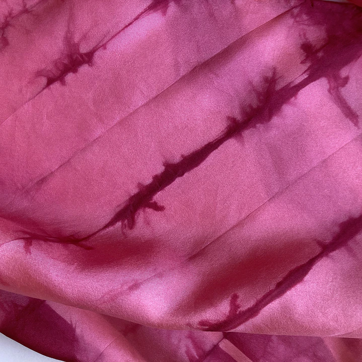 Pañuelo seda frambuesa 5