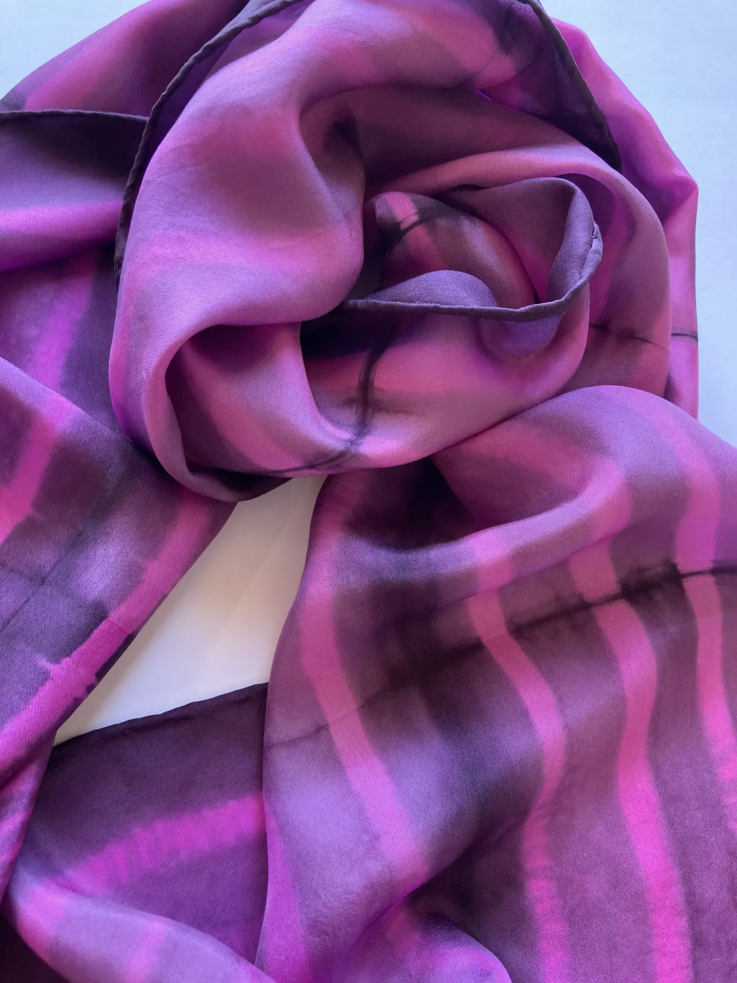 Pañuelo seda fucsia 1
