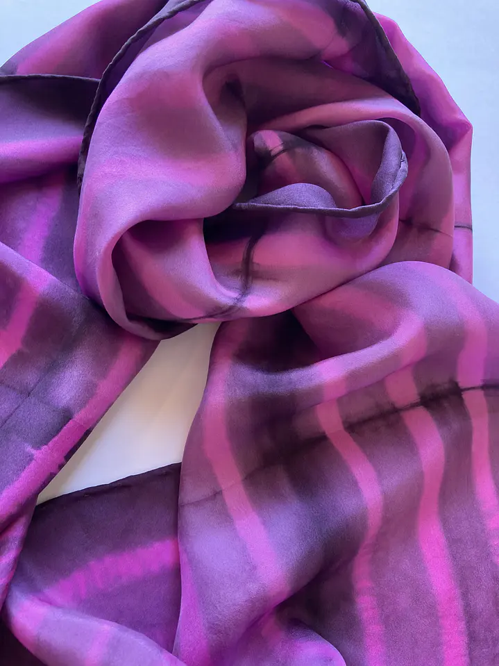 Pañuelo seda fucsia 1