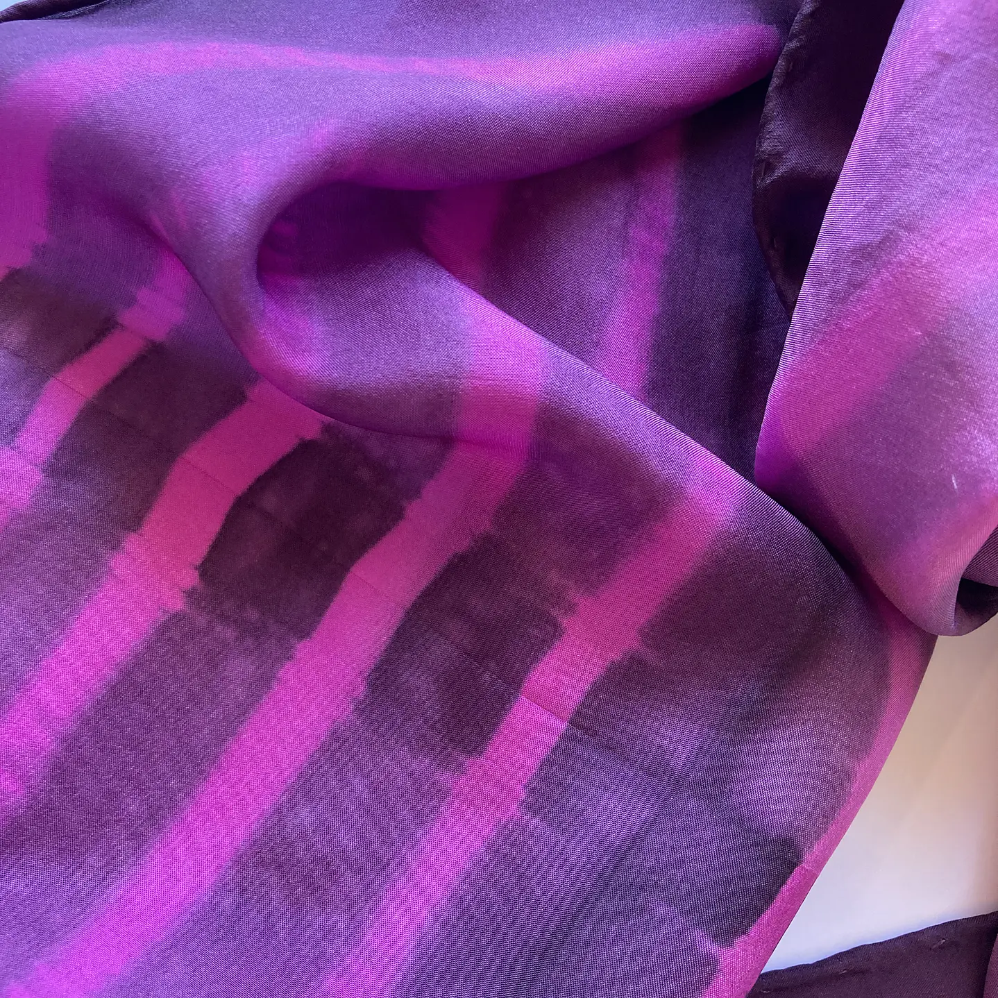 Pañuelo seda fucsia 4