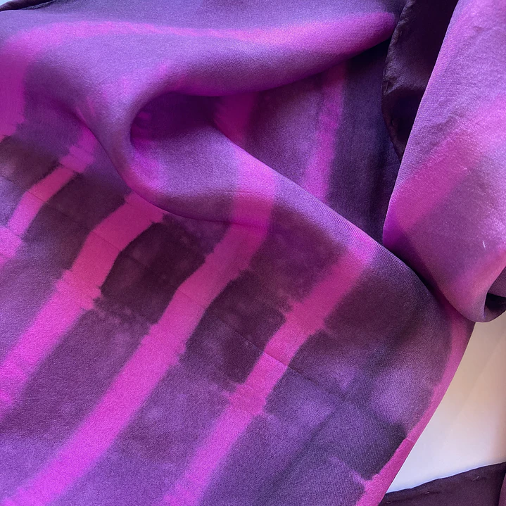 Pañuelo seda fucsia 4