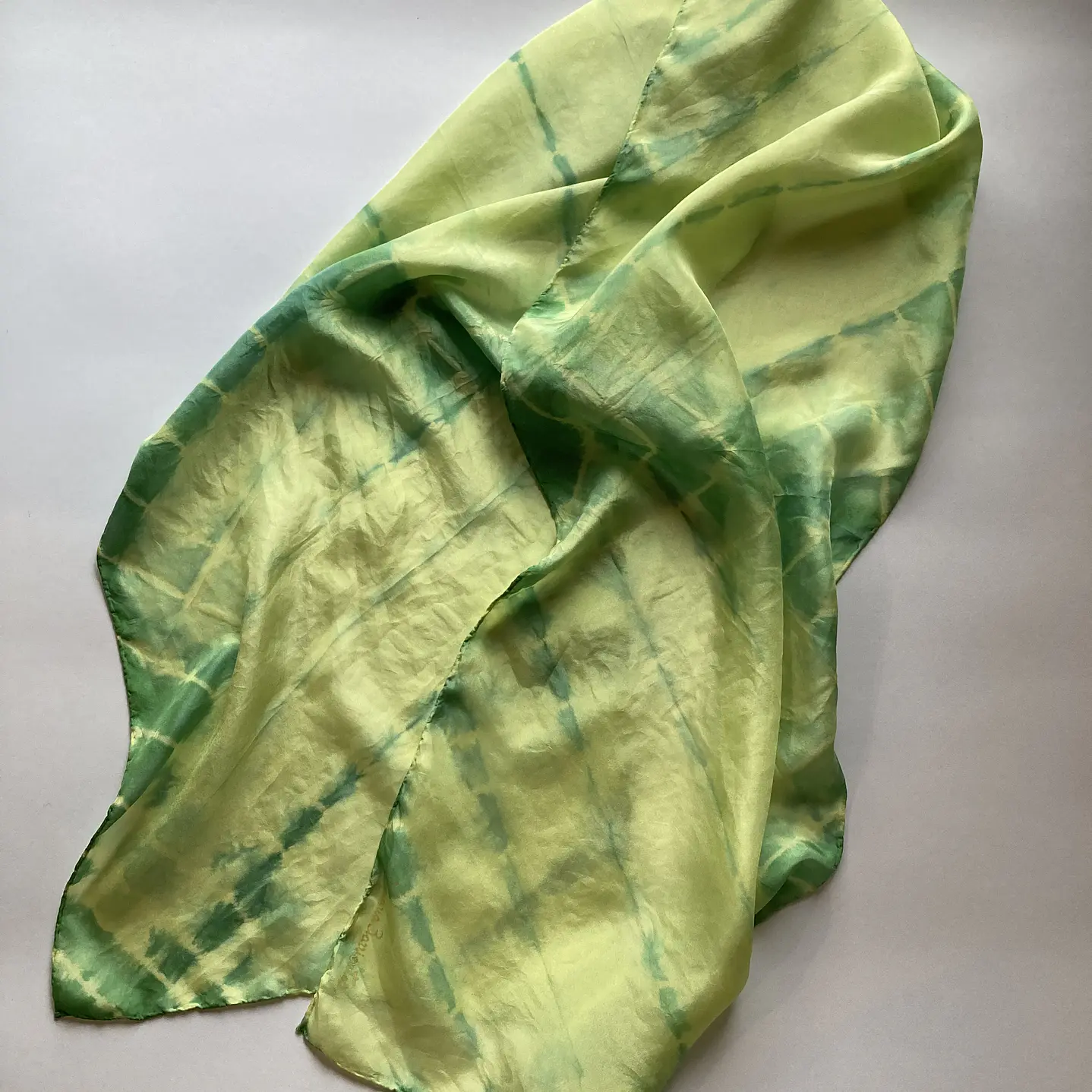 Pañuelo seda verde 1