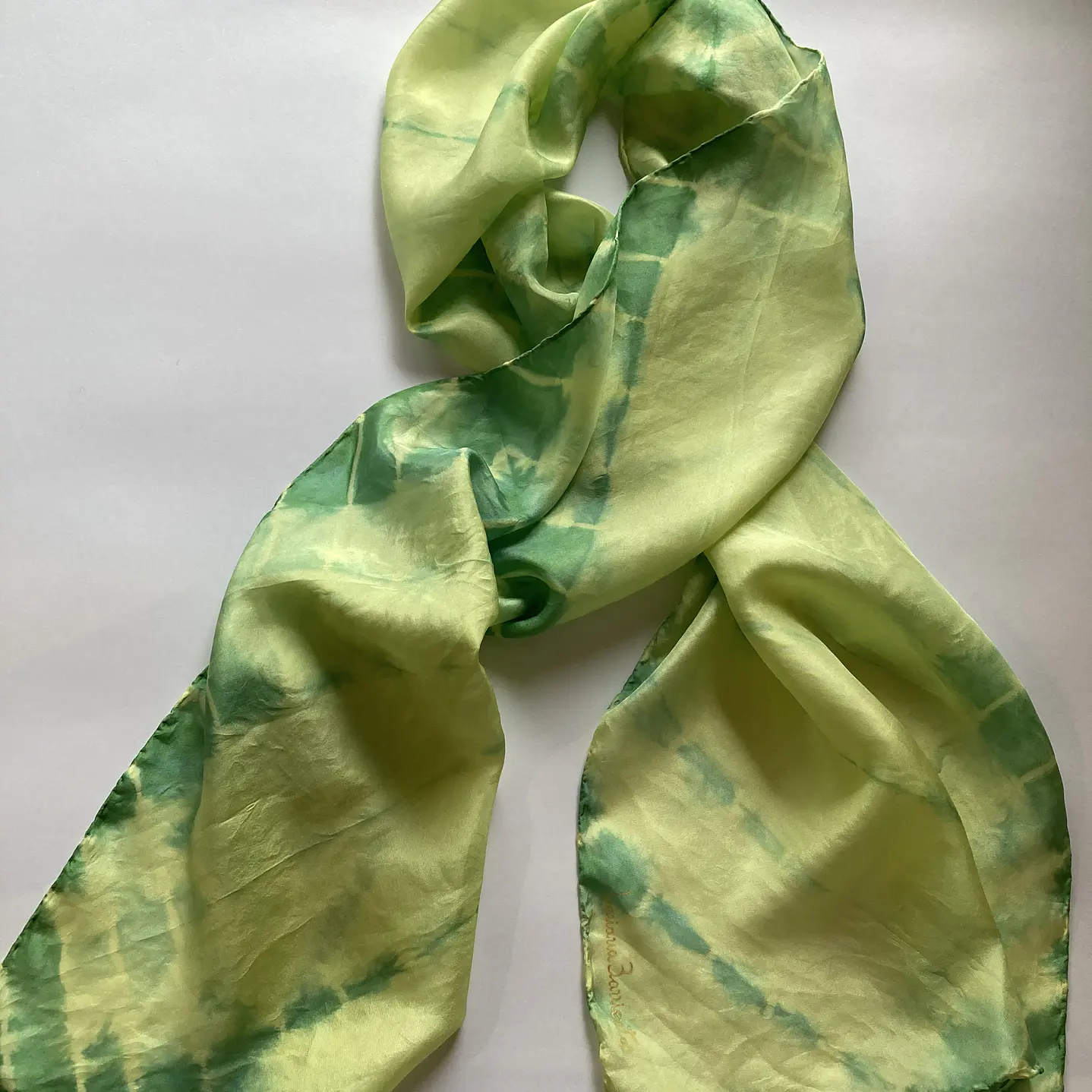 Pañuelo seda verde 2