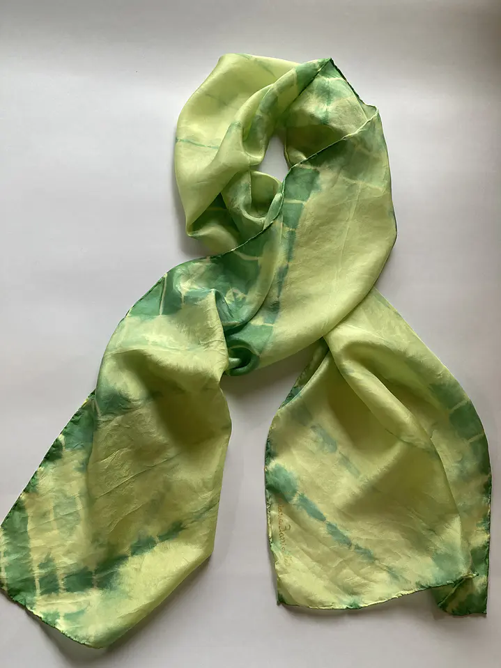 Pañuelo seda verde 2