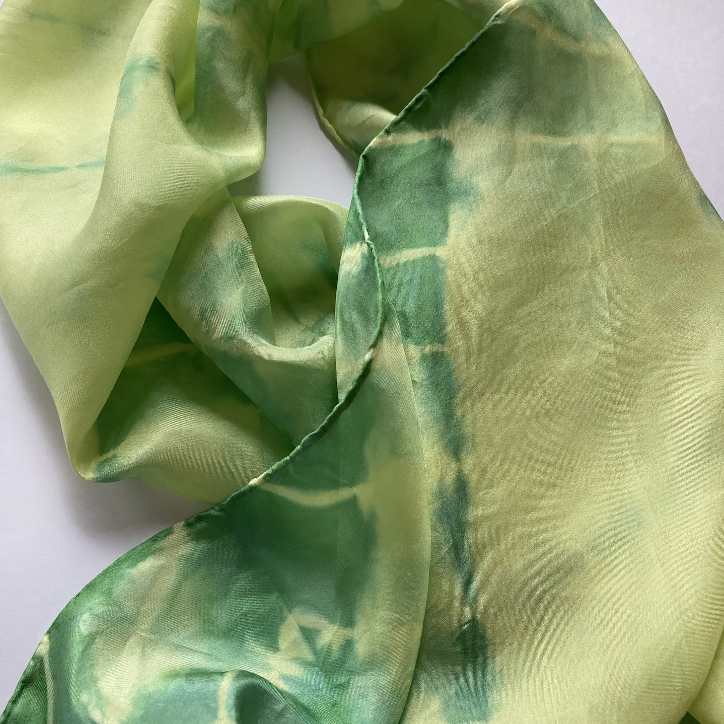 Pañuelo seda verde 3