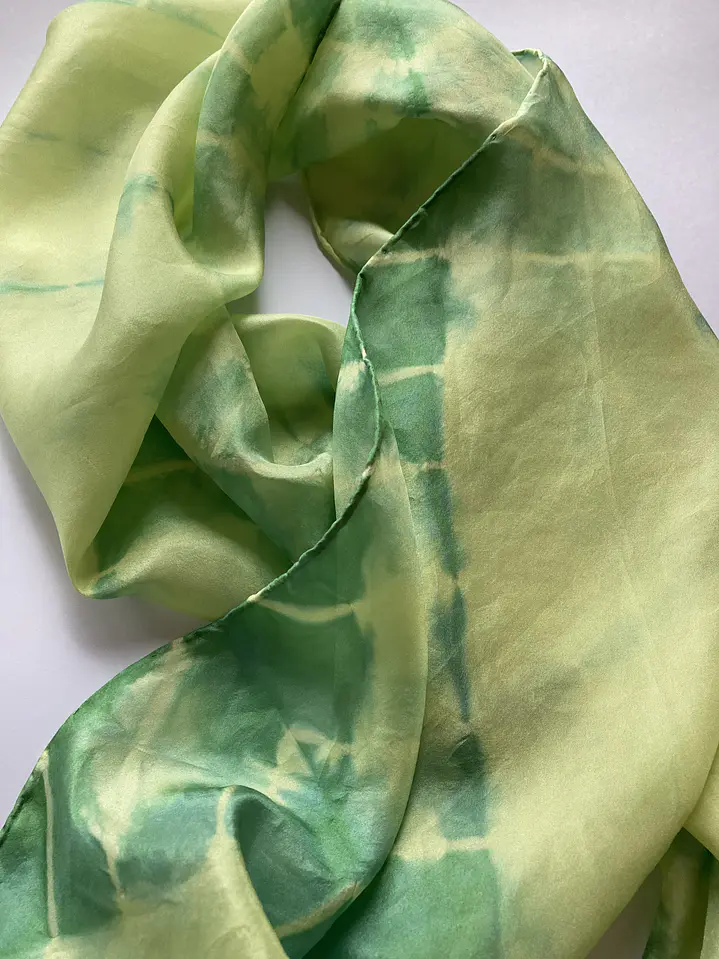 Pañuelo seda verde 3