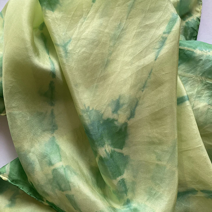 Pañuelo seda verde 4