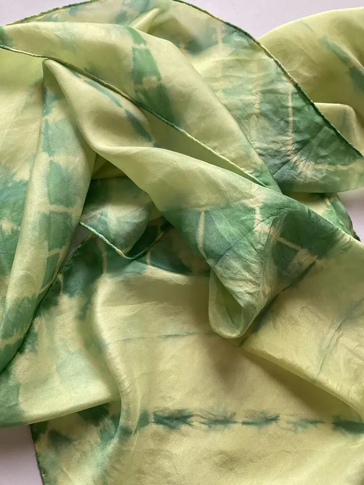 Pañuelo seda verde 5