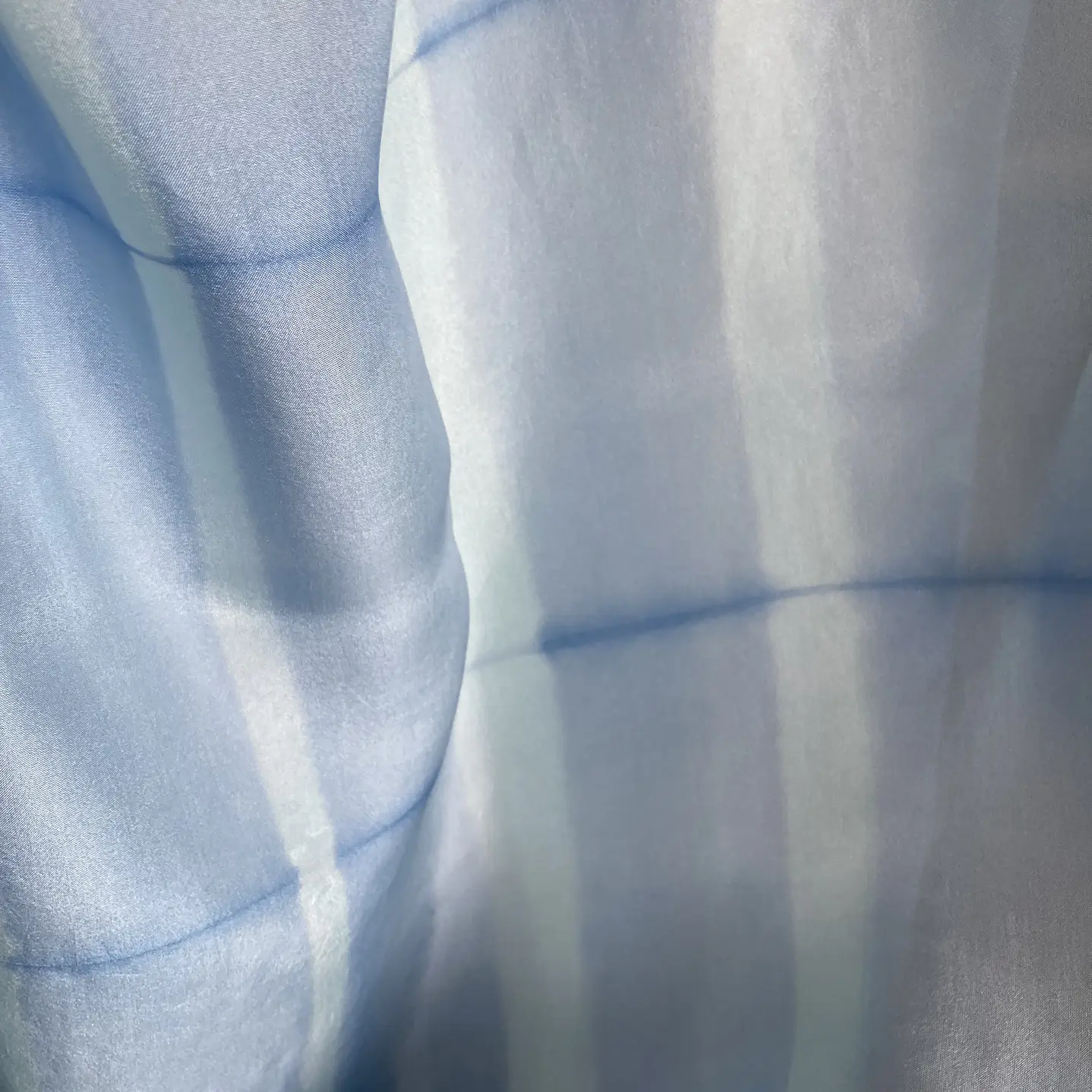 Pañuelo seda líneas celeste 2