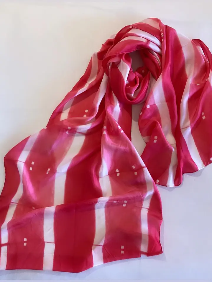 Pañuelo seda líneas roja 2
