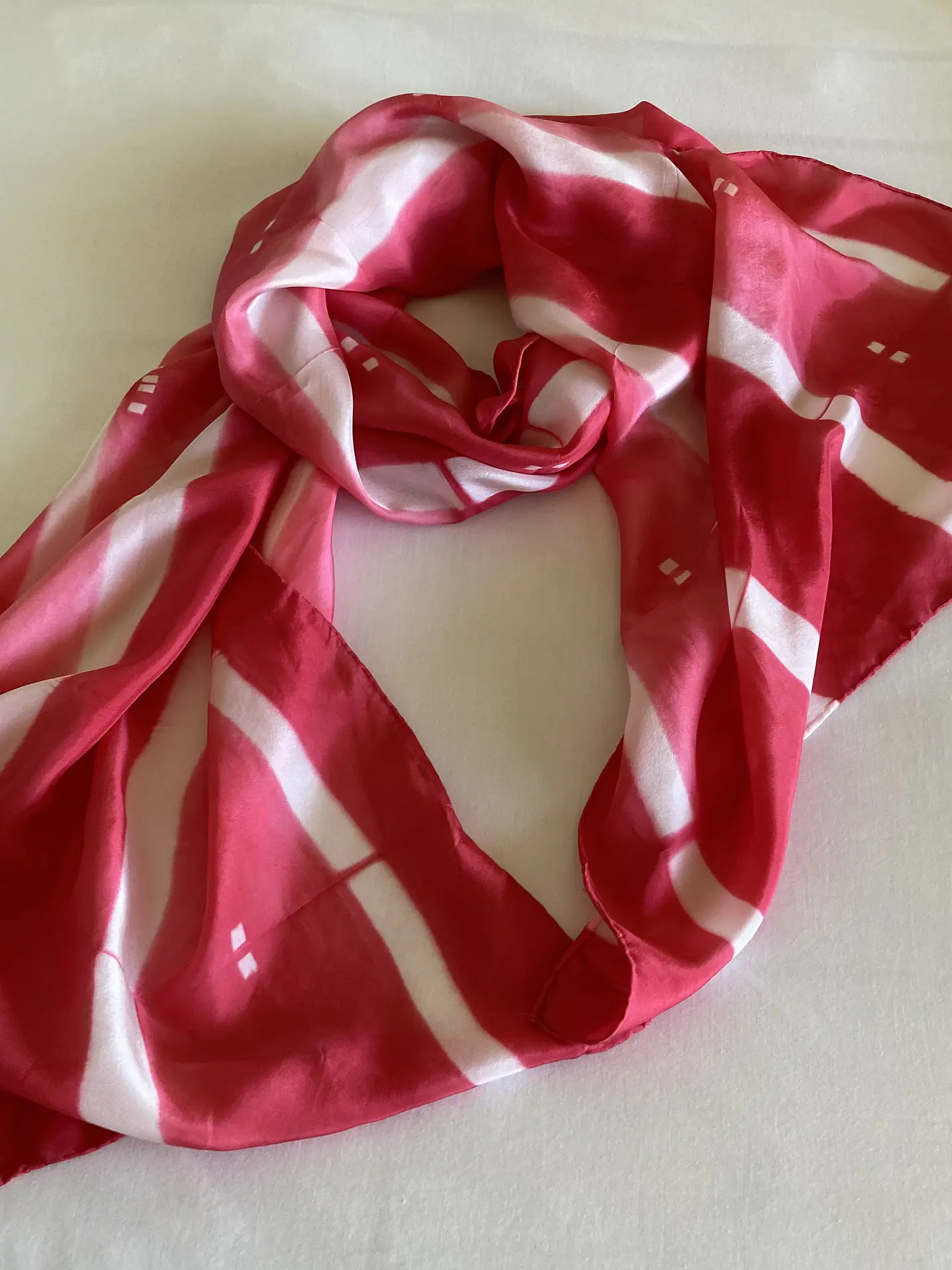 Pañuelo seda líneas roja 5