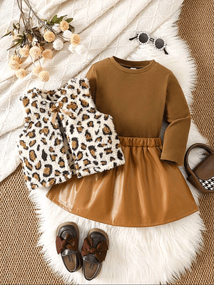 CONJUNTO DE 3 PIEZAS CON ESTAMPADO ANIMAL PRINT 